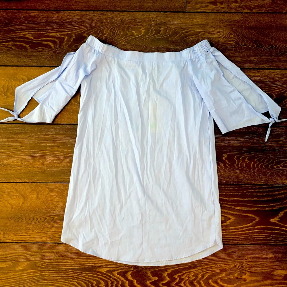 Women’s light blue off shoulder long blouse Size M